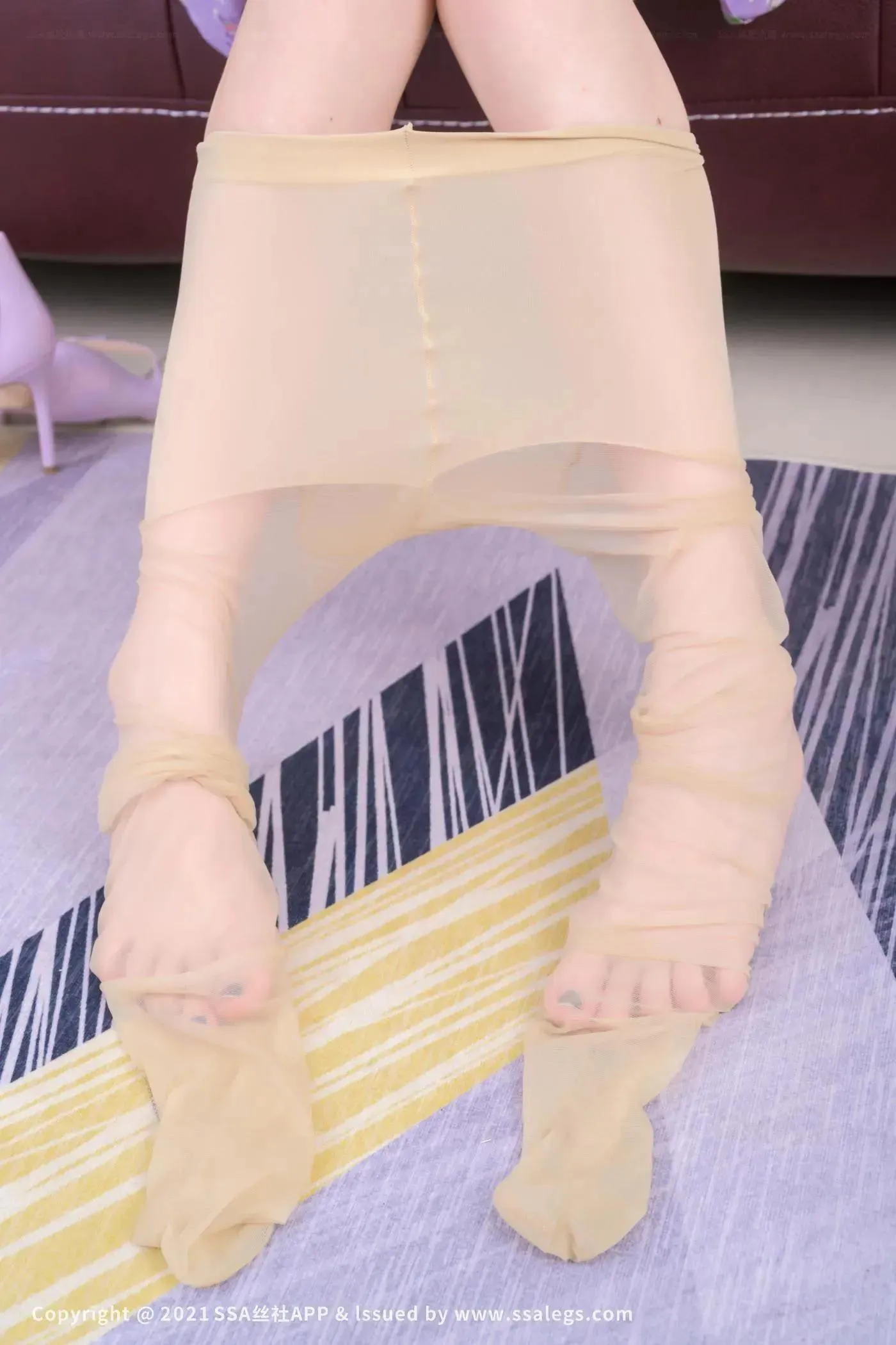 [SSA丝社]超清写真 NO.735 模特木子的肉丝袜玉足（下）[23] [47P]插图